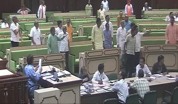 Rajasthan Assembly session: आज फिर लंपी रोग को लेकर विधानसभा में हुआ हंगामा, दोनों के पक्षों के बीच तीखी नोकझोंक 